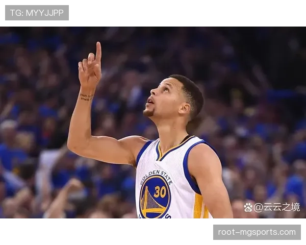 库里超远三分仍具战略威胁 勇士射手无球跑动创造进攻空间 库里超远三分仍具战略威胁 勇士射手无球跑动创造进攻空间